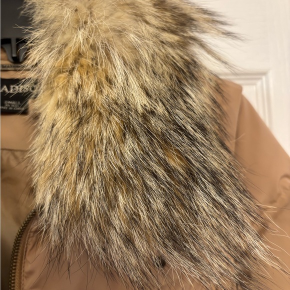 1 Madison convertible puffer coat/vest with removable fur collar, size small - Picture 2 of 7